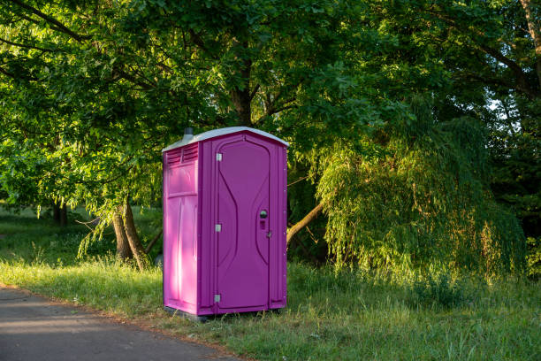 Best Portable restroom trailer rental  in Lenoir, NC